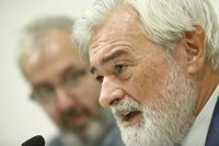 El director de la RAE, Darío Villanueva: "Los hispanohablantes poseen un genio lingüístico muy humorístico"