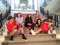 La obra 'Laberinto' enseña a preadolescentes el valor del ahorro y consumo responsable