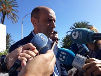 Echávarri pide a Guanyar Alacant "fidelidad y lealtad mutua" para que funcione "un gobierno compartido" en Alicante