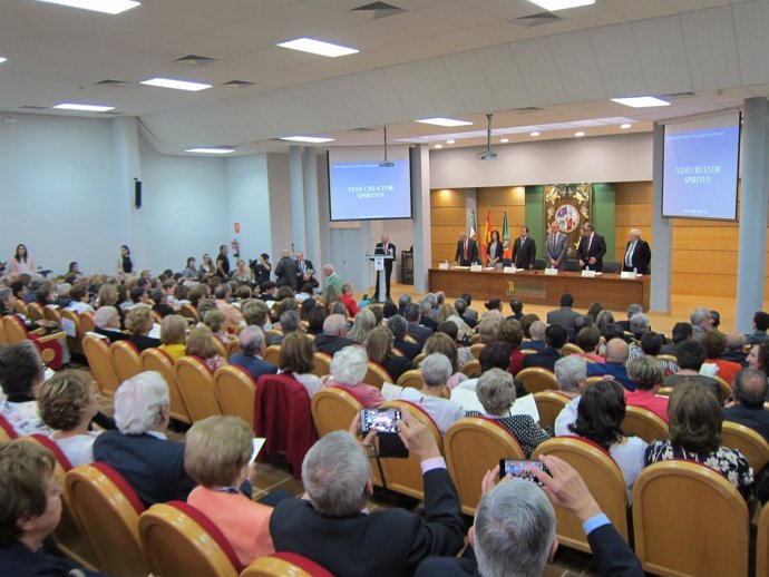 Inauguración del curso de la Universidad de los Mayores de Extremadur           