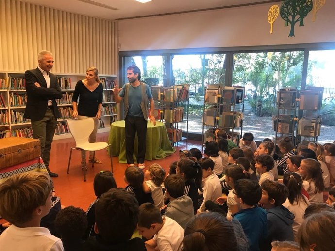Miguel Ángel Vázquez participa en Sevilla en el Día de las Bibliotecas