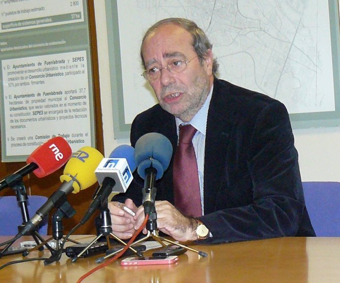 Manuel Robles