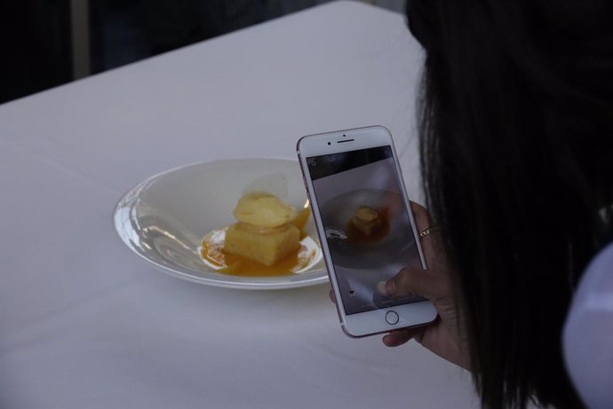 Un postre de naranja en la nueva carta del Restaurante Oriza