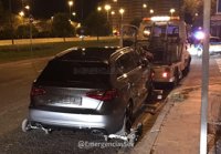 Sucesos.- Detenido un varón reclamado por un juzgado que conducía un vehículo con placas falsas y sin seguro