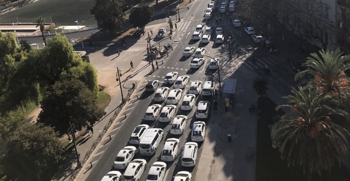 Protesta de taxistas en València