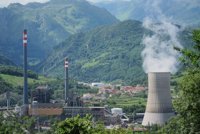 El Principado discrepa del cierre de las térmicas en 2020 y alerta del riesgo que supondría para la economía asturiana