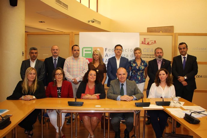 Nueva junta directiva de la Federación Andaluza de Atención a la Dependencia