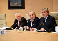 Méndez de Vigo se opone a quitar competencias educativas de las CCAA, pero insiste en reforzar inspección y evaluación
