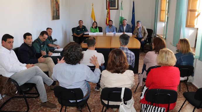 Reunión sobre la castaña en el Ayuntamiento de Fuenteheridos. 