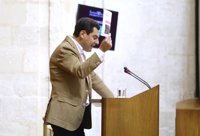 Moreno pide a Susana Díaz que se "replantee" el Presupuesto y le tiende la mano para un acuerdo