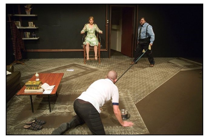 Montaje 'La màquina de parlar' de V.Spunzberg