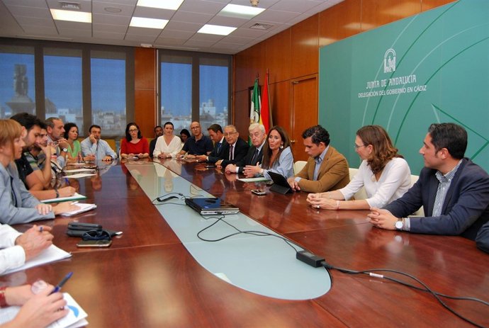Junta presenta ayudas a las empresas en Cádiz