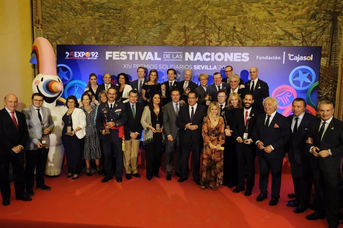 Gala de entrega de los Premios Solidarios del Festival de las Naciones