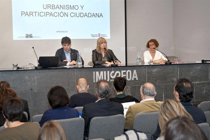 Ana Ollo en la jornada 'Urbanismo y participación ciudadana'