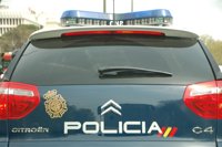 Detenido por orinar ante a dos policías en Las Palmas de Gran Canaria, amenazarles de muerte e intentar agredirles