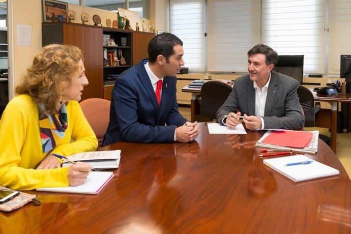 Consejero con alcalde