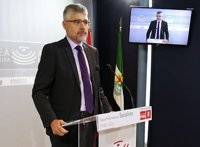 El PSOE ve "positivos pero con moderación" los datos de paro y reitera la necesaria ayuda al Gobierno central