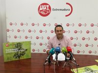 UGT Extremadura dice que la región "se queda vacía" porque "no ofrece perspectivas de futuro" a los trabajadores