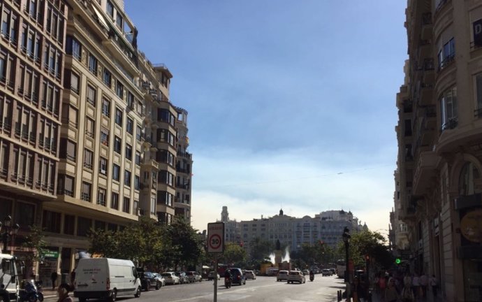 Imagen de recurso de vía de entrada a la plaza del Ayuntamiento de València