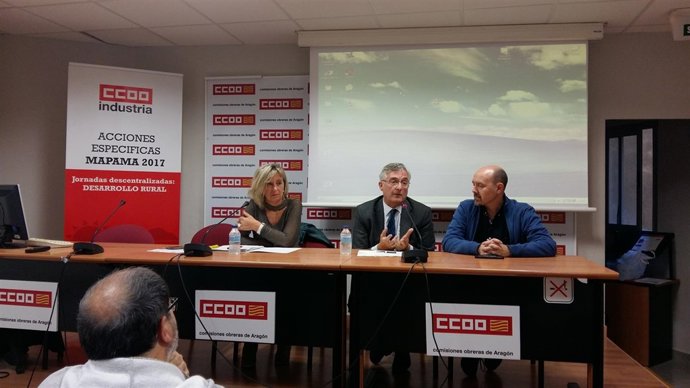 Olona en la jornada de desarrollo rural de CCOO.