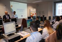 La Junta une a empresas y estudiantes de Córdoba en un programa de emprendimiento en torno a redes sociales