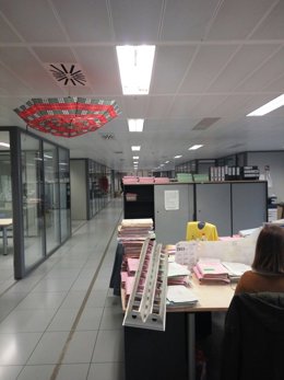 Caída de una luminaria en los juzgados