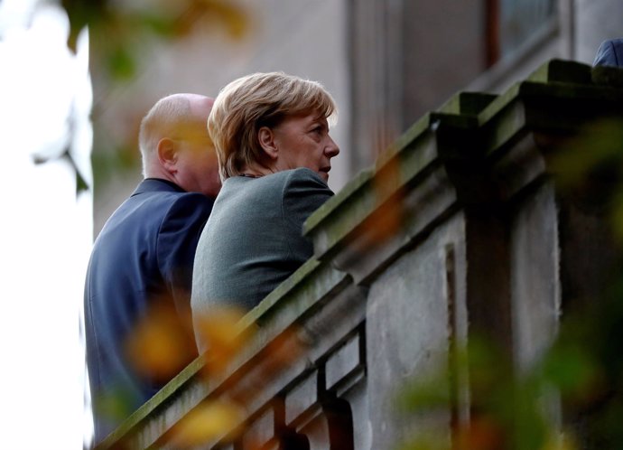 Angela Merkel en las conversaciones con liberales y verdes para formar gobierno