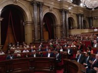 JxSí y CUP piden al Parlament "instar" al Govern a hacer efectiva la independencia