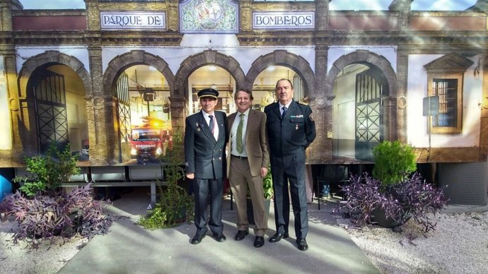 Intensivistas del Virgen del Rocío idea un protocolo junto a bomberos