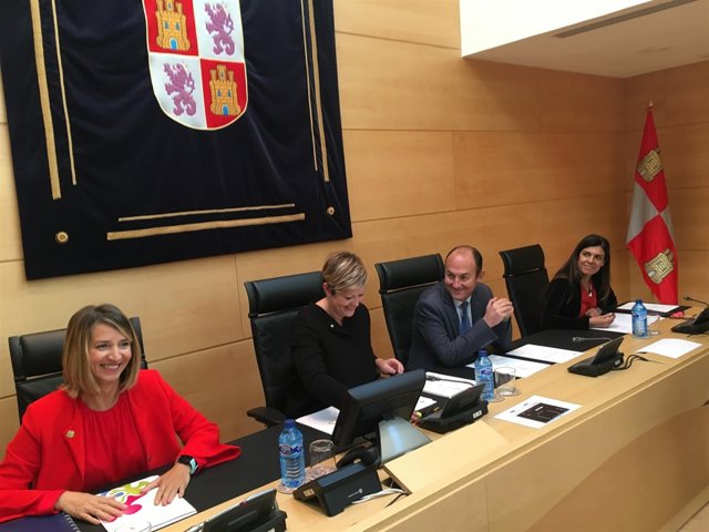 Valladolid.- Alicia García, durante su comparecencia