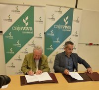 Cajaviva Caja Rural dona más de 9.000 euros a Aspaym CyL para programas de inserción laboral
