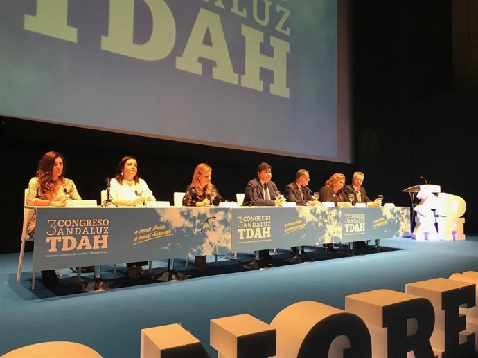 La consejera de Salud, Marina Álvarez, en el congreso de TDAH.