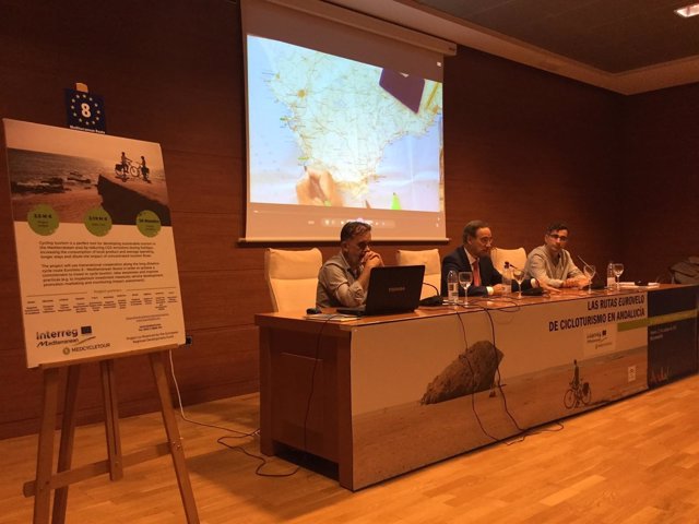 Presentación de rutas cicloturistas en el litoral andaluz