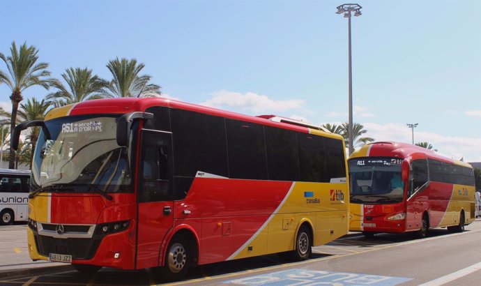  Autobuses De Las Líneas Al Aeropuerto 'Aerotib'