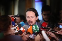 Pablo Iglesias rechaza la DUI y acusa a los independentistas de favorecer la estrategia del PP