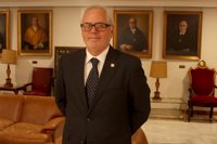 Francisco José González afronta un nuevo mandato como decano de la Facultad de Filología de la Universidad de Sevilla