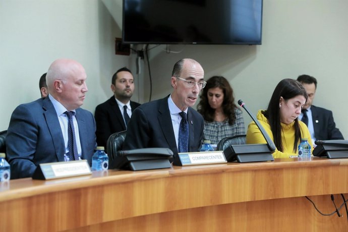 El conselleiro de Sanidade en el Parlamento, en la presentación de presupuestos