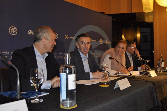 Beamonte ha presidido una reunión ordinaria de la Ejecutiva del PP Aragón. 