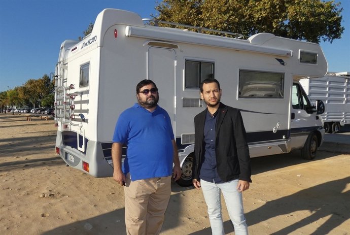 Audio, Np Y Fotos Moción De Iu Sobre Autocaravanas