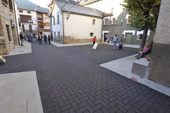 Villanúa ha mejorado su casco antiguo gracias a la DPH