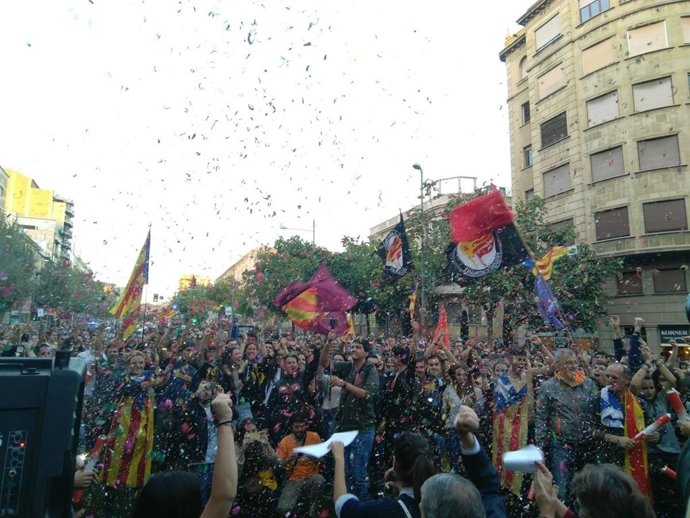 Concentració en l'avinguda de Catalunya de Lleida