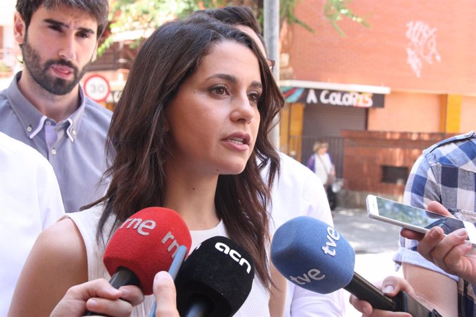 La líder de Cs, Inés Arrimadas, durante su visita en Sabadell 