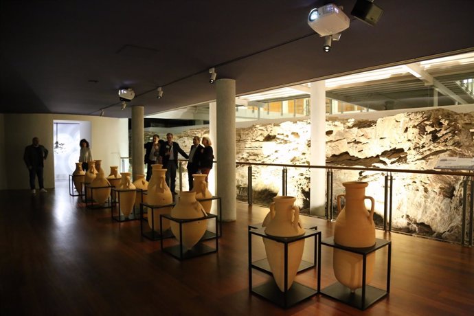 Sala de la Muralla rectorado UMA universidad málaga cultura arqueología muralla 