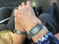 Cinco mil enfermos de Alzheimer llevarán pulseras para poder ser localizados en casos de emergencia