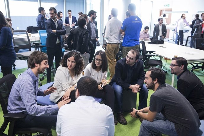 Santander lanza Explorer 'Jóvenes con ideas', con 83.000 euros en premios y 1.00