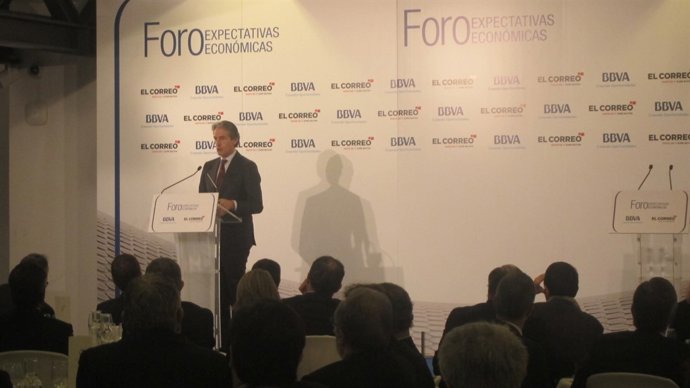 IÑIGO DE LA SERNA  EN UN FÒRUM EMPRESARIAL A BILBAO