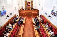 Díaz (Podemos) declara un saldo medio en cuentas de 2.264 euros y un Seat Ibiza