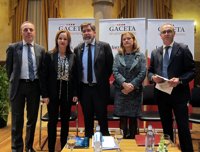 Clemente critica la "cobardía" del expresidente catalán