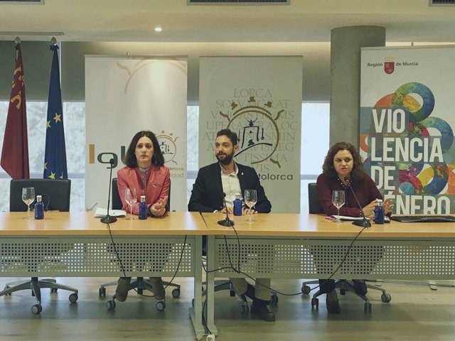 Inauguración Seminario socio sanitario de violencia de género