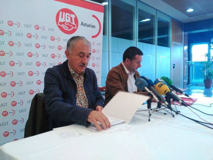 El secretario general de UGT, Pepe Alvarez, y Javier Fernández Lanero